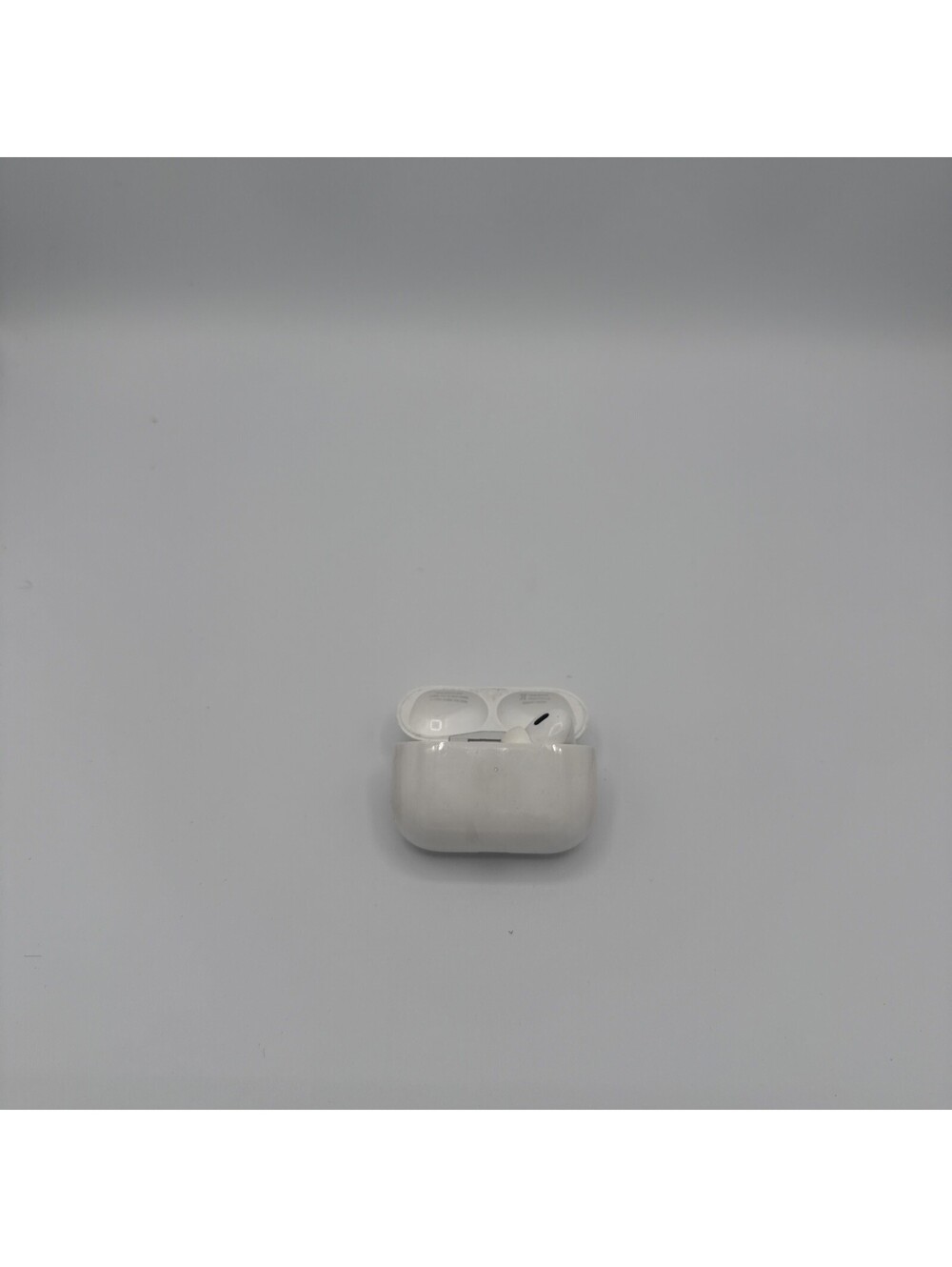 Apple AirPods Pro 2 USB-C A2968 Charging Case + Right AirPod Only
